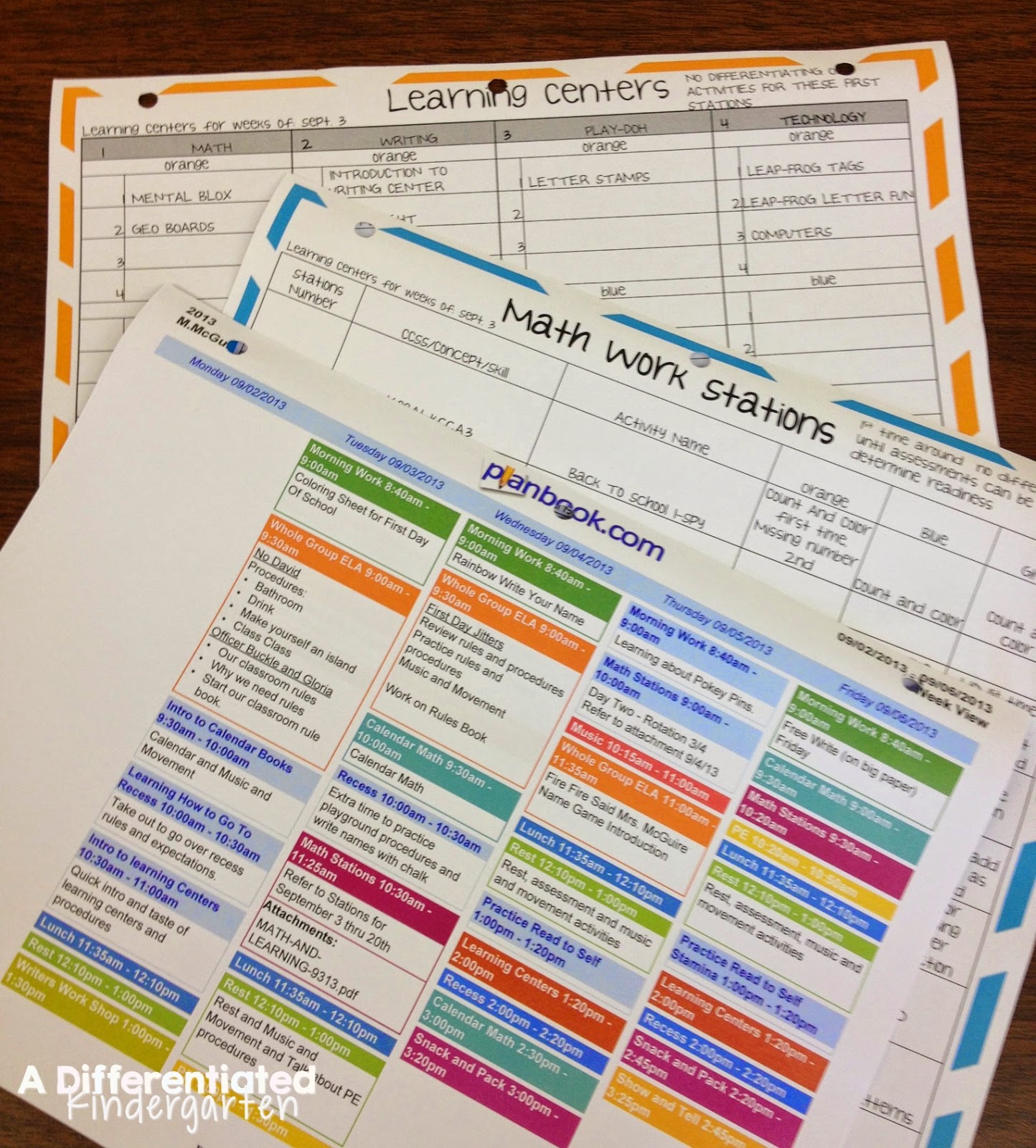 This blog post has daily schedules for a kindergarten classroom
