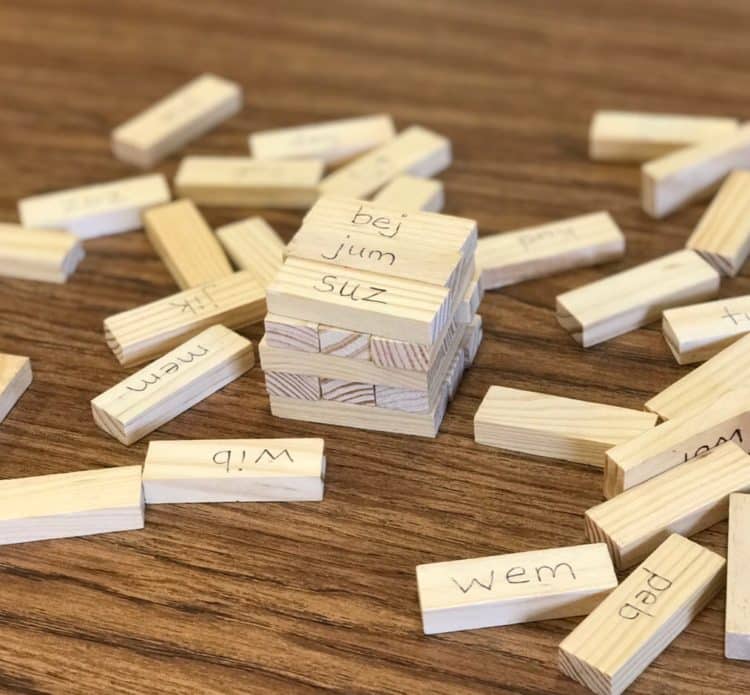 Using games like Jenga to enhance instruction in kindergarten.